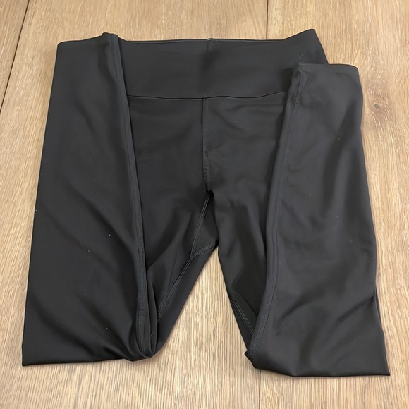 Uniqlo leggings - Picture 2 of 3